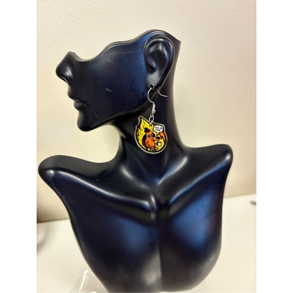 This is fine statement Earrings - Picture 1 of 2